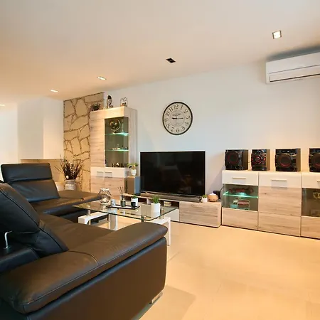 Casa Dominique - & Confort بيت للعطل *